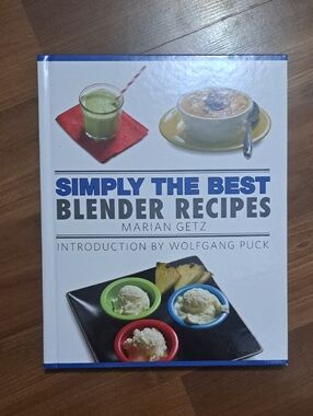 Simply the Best Blender Recipes Cookbook by - White/Blue